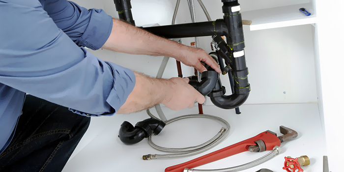 drain cleaning plumber in Dubai Sports City